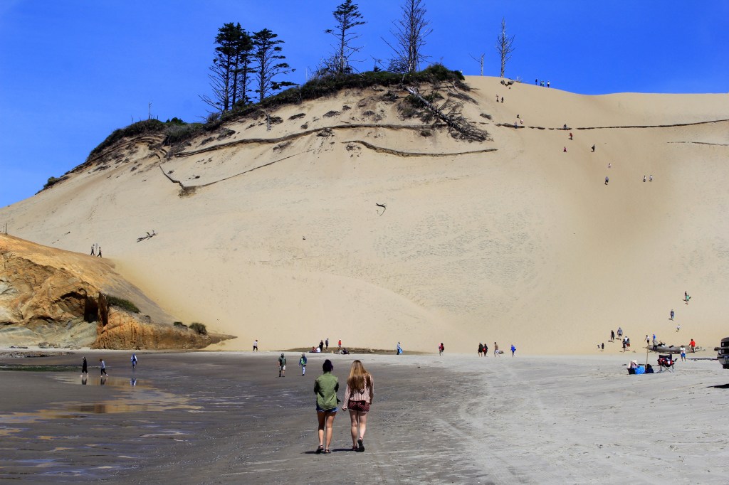 Hiking Pacific City’s Giant Sand&nbsp;Dune